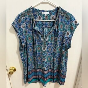 DR2 Blue and Green Patterned Blouse